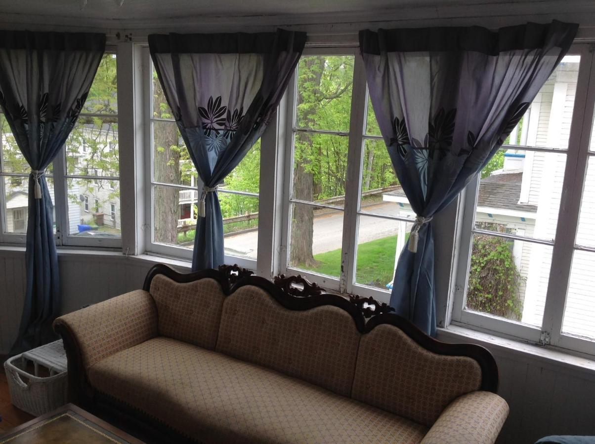 The Yellow House Bed & Breakfast Stanstead Plain Buitenkant foto